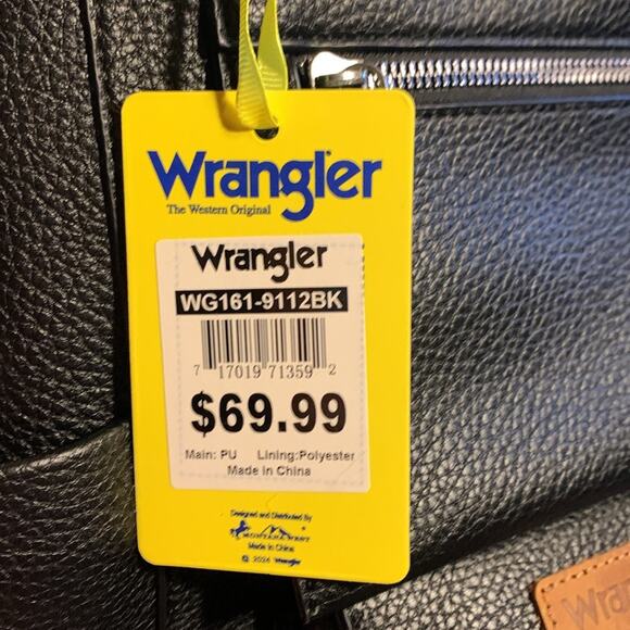 NWT Wrangler Small Leather Convertible Backpack - Black - Picture 7 of 9
